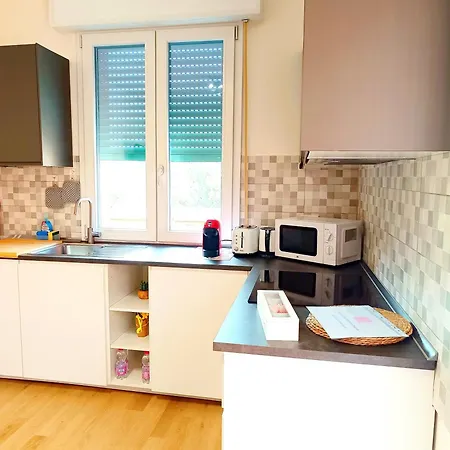 Eleganza Di Lusso Tra Fiera E Stazione, Dadobo Apartmán *