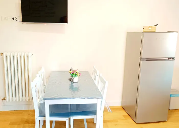 Eleganza Di Lusso Tra Fiera E Stazione, Dadobò