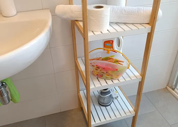 Eleganza Di Lusso Tra Fiera E Stazione, Dadobò *