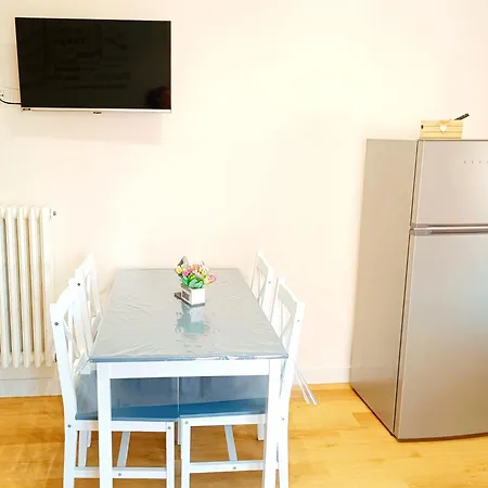 Eleganza Di Lusso Tra Fiera E Stazione, Dadobò